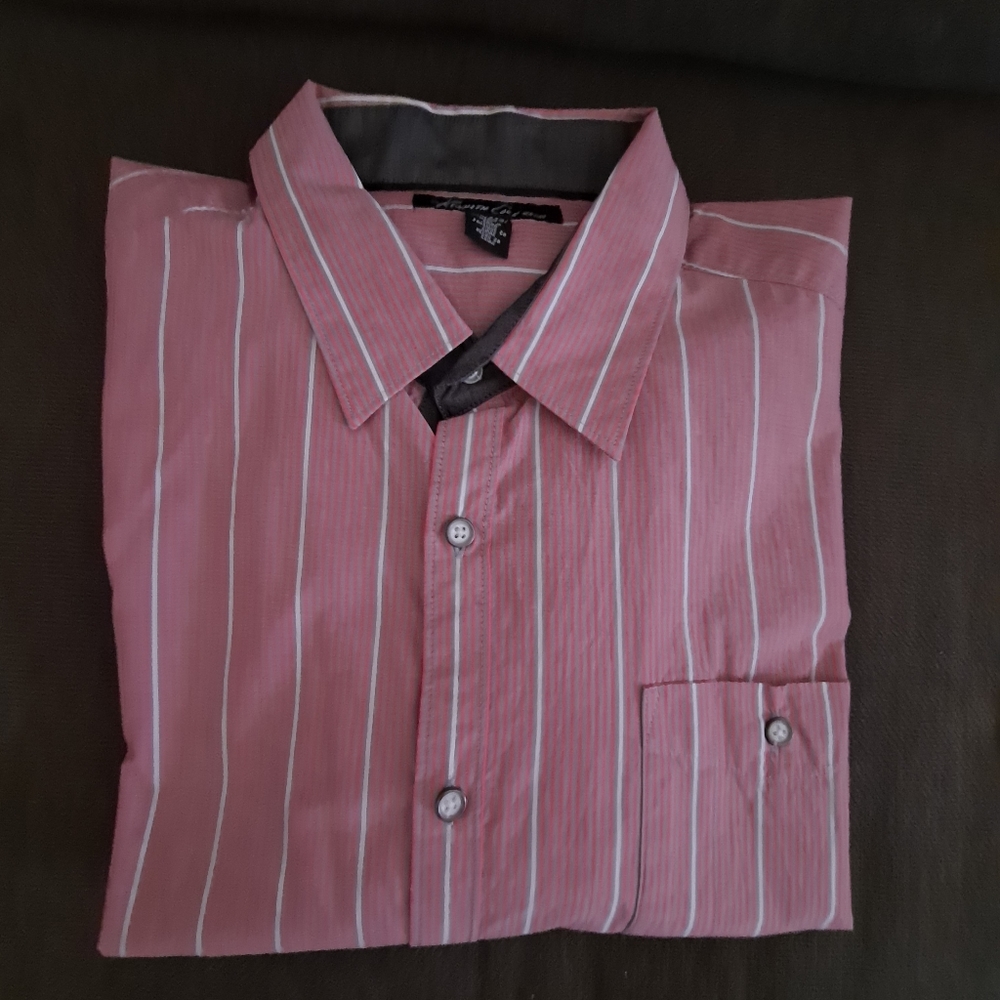 Kenneth Cole New York pinkes/red shirt